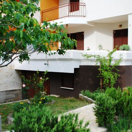 Apartments Delibasic Рогозница Екстериор снимка