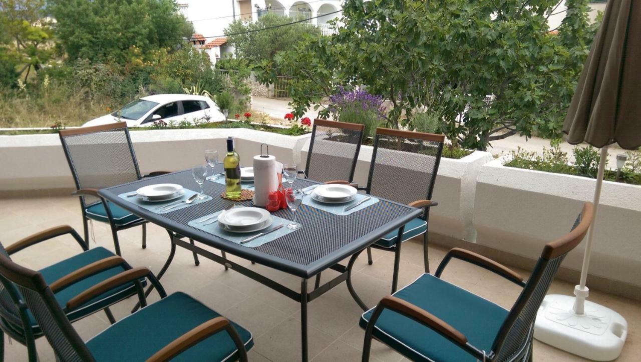 Apartments Delibasic Рогозница Екстериор снимка