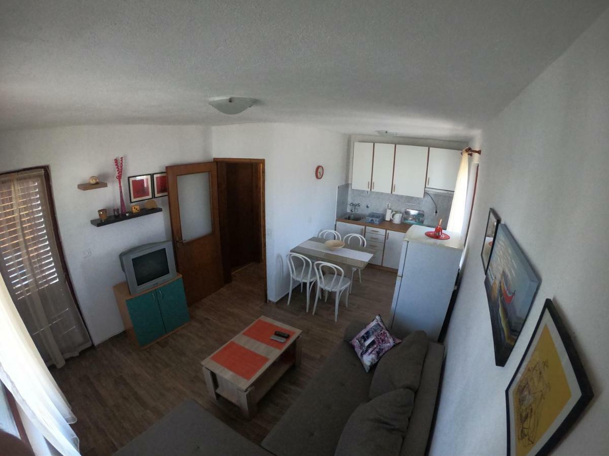 Apartments Delibasic Рогозница Екстериор снимка