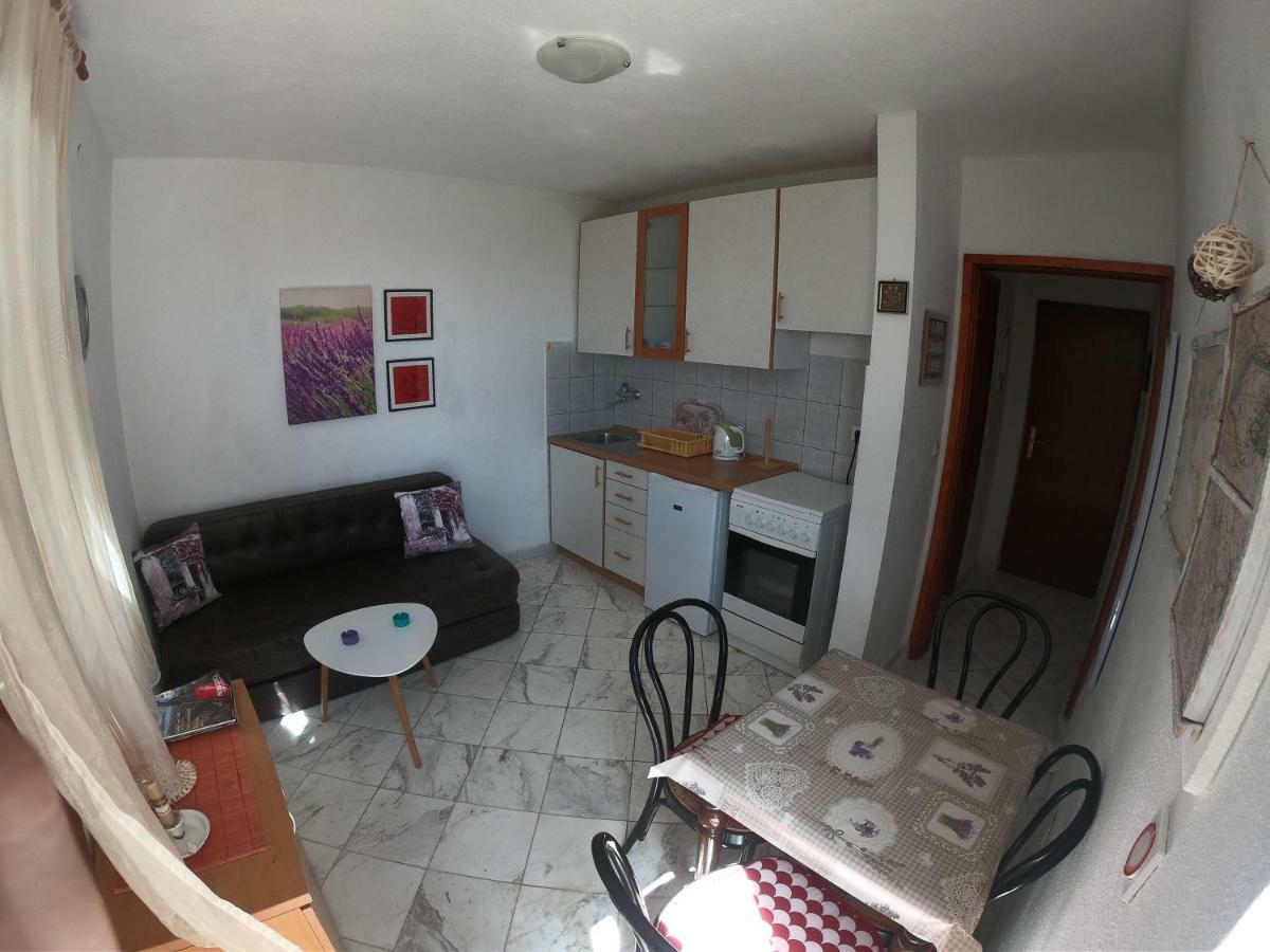 Apartments Delibasic Рогозница Екстериор снимка