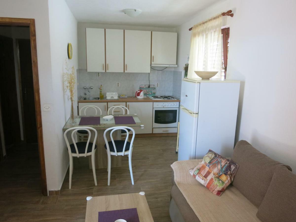 Apartments Delibasic Рогозница Екстериор снимка