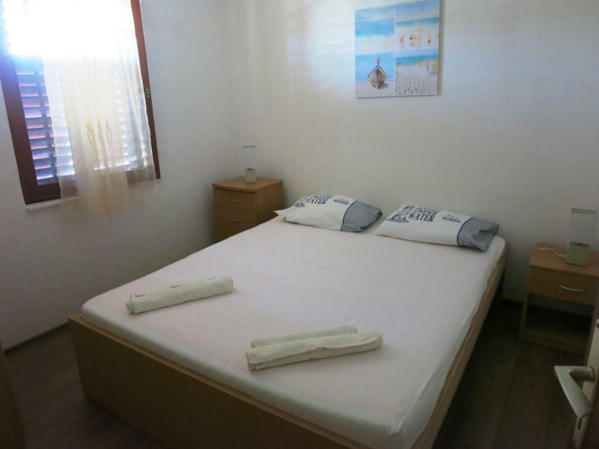 Apartments Delibasic Рогозница Екстериор снимка